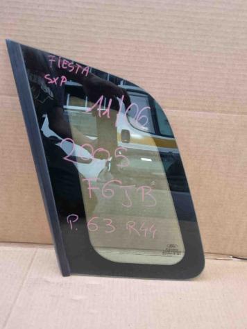 VETRO FISSO POSTERIORE SX FORD Fiesta 5° Serie (0508)