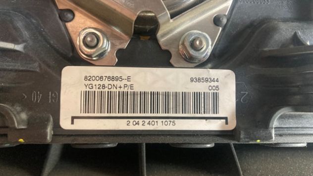 Airbag volante Renault Trafic del 2013 (8200676895) - Foto 4