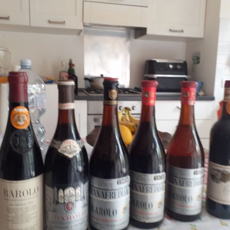 18 bottiglie di BAROLO rare - Foto 2