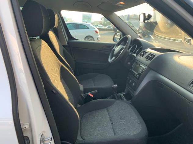 SKODA Yeti 2.0 TDI CR 110CV 4x4 Ambition rif. 23949114 - Foto 8