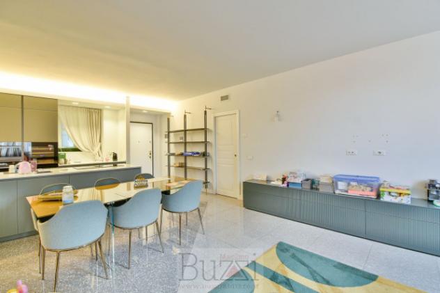 Appartamento di 121 m² con 3 locali e box auto in vendita a Seregno - Foto 7