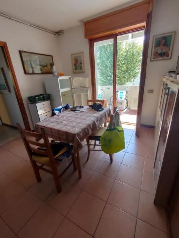 Viareggio, prima periferia, vendesi appartamento al 2 ed ultimo piano senza ascensore cosi composto: ingresso in sala con angolo cottura, piccolo terr - Foto 4