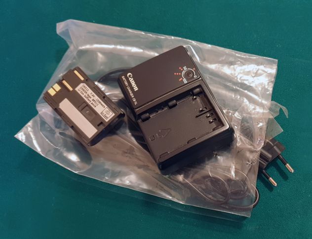 CANON ORIGINALE CARICABATTERIE CB-5L per BP511