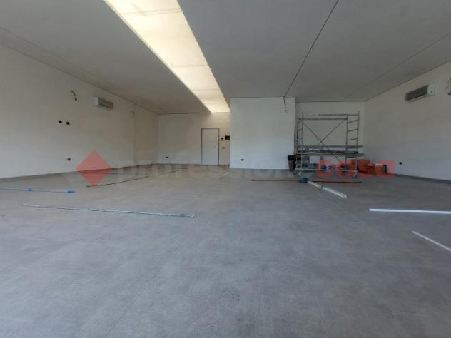 Immobile di 110 m² con 1 locale in vendita a Paruzzaro - Foto 14
