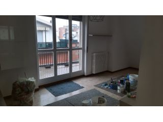 BILOCALE DI 75 MQ. AFFITTASI A CESANO BOSCONE ZONA IPER TOSANO SOLO A REFERENZ