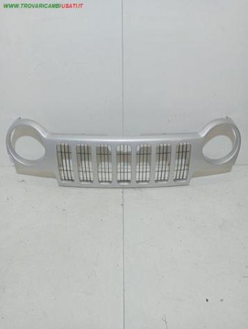 GRIGLIA RADIATORE 999-U1561358 Carrozzeria  Lamierati esterni  Paraurti  Griglia radiat JEEP - CHEROKEE - 2001  2008