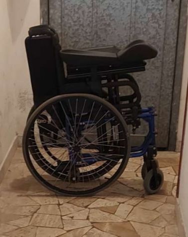 CARROZZINA DISABILI RUOTE GRANDI - Foto 2
