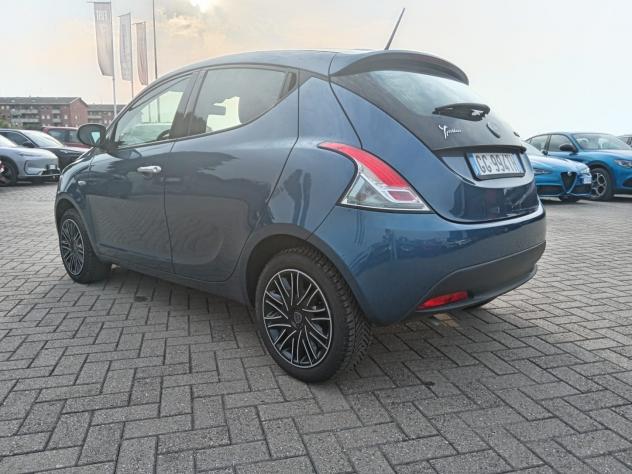 Lancia Ypsilon 1.0 FireFly 70cv S&S Hybrid SILVER - Foto 7