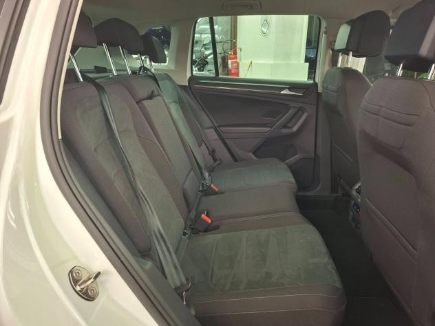 Volkswagen Tiguan 2.0 TDI 150 CV SCR DSG Elegance - Foto 6