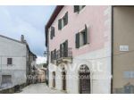 Villa di 220 m² con più di 5 locali in vendita a Castiglione d'Orcia