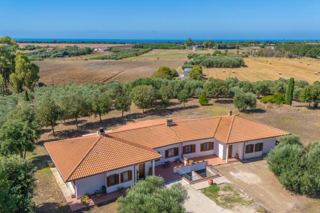 Villa in vendita a Montalto di Castro