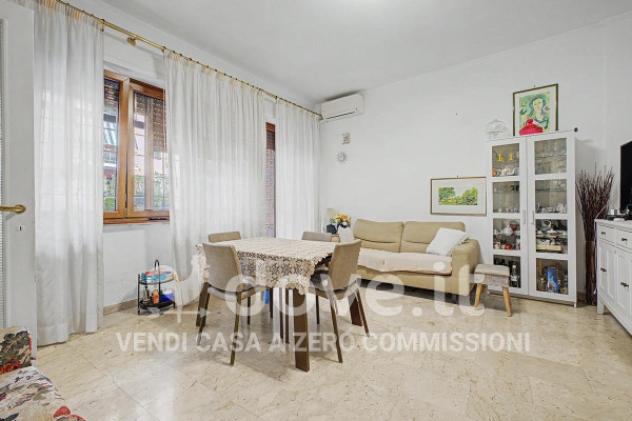 Appartamento di 112 m² con 4 locali e posto auto in vendita a Roma