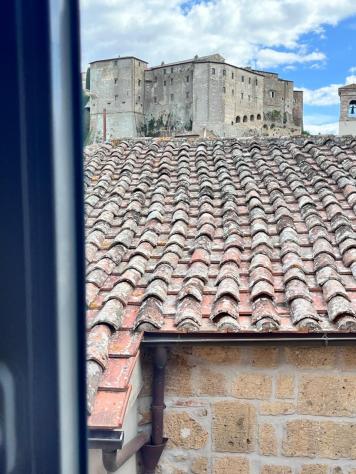 Sorano (GR) -- Bellissimo appartamento ristrutturato con ingresso indipendente e cantina
Caratteristiche principali:
105 mq di superficie abitabile - Foto 17