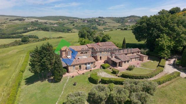 Splendido casolare in pietra con piscina, a Casole d’Elsa, Toscana, Siena. - Foto 2