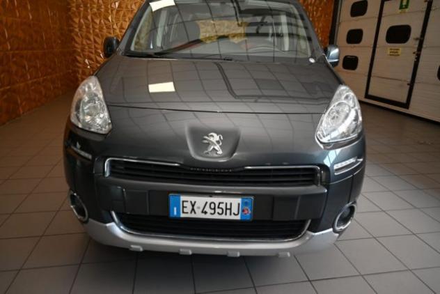 PEUGEOT Partner TEPEE 1.6 HDI 92CV STYLE TETTO ISOFIX 5POSTI NUOVO rif. 23922119 - Foto 5