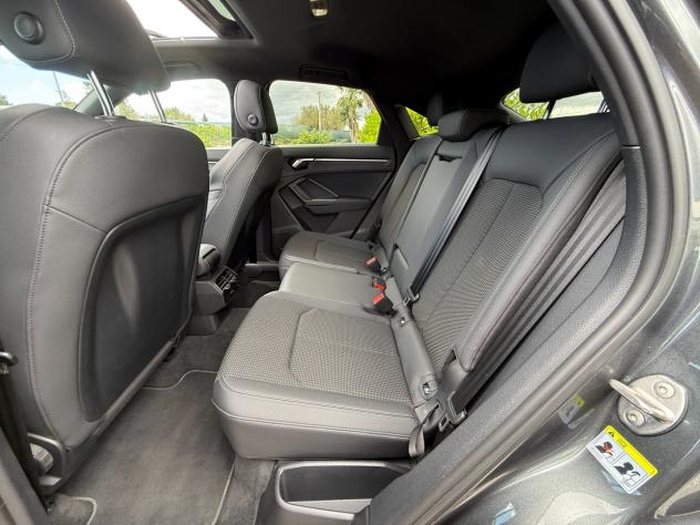AUDI Q3 SB 35TDI 150CV IDENTITY BLACK TETTO APRIBILE - Foto 9