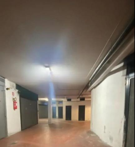Immobile in asta di 199 m², box auto in vendita a Roma - Foto 3