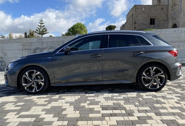 Audi A3 SPB S Line interno ed esterno 2.0 TDI 150CV S-Tronic 35 - Foto 7