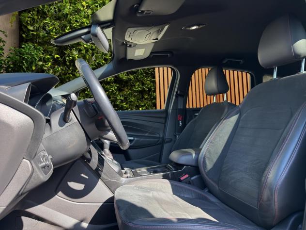 Ford Kuga 2.0 120 CV Aut. ST-Line - Foto 10