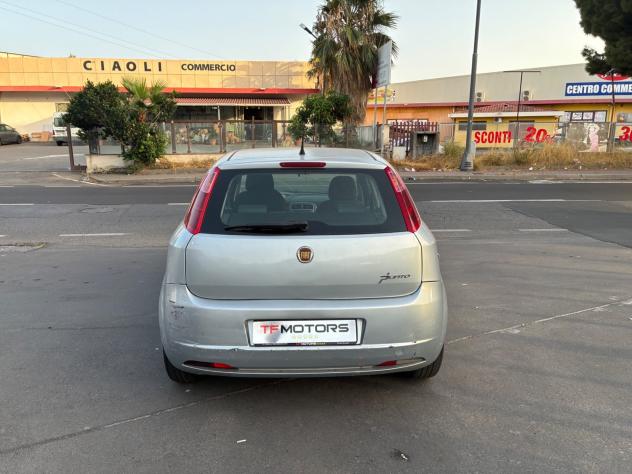 Fiat Grande Punto 1.3 Multijet BLOCK SYSTEM - 2009 - Foto 7