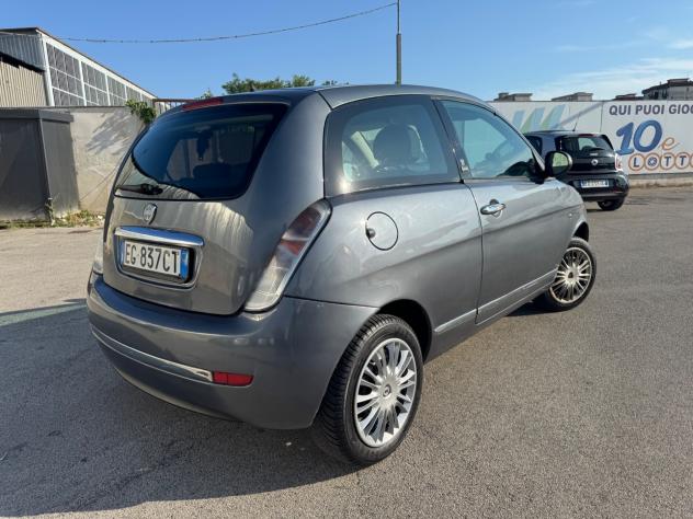 Lancia Ypsilon 1.2 69 CV 5 porte GPL Ecochic Platinum - Foto 6