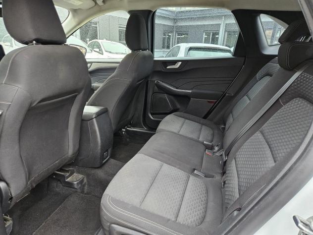 Ford Kuga 1.5 EcoBlue 120CV 2WD Auto - Foto 9