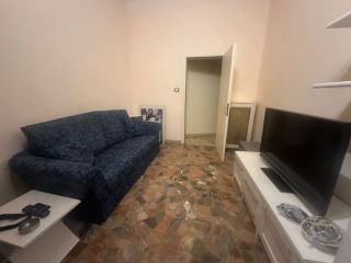 Appartamento bilocale  in affitto in Via San Vitale 42, Centro Storico,