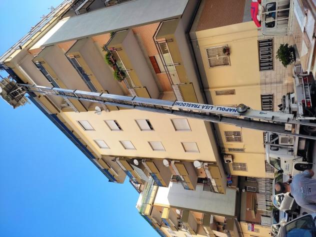 Traslochi e noleggio elevatore Napoli - Foto 4