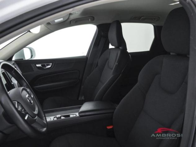 VOLVO XC60 B4 Geartronic Momentum Auto rif. 23371057 - Foto 9