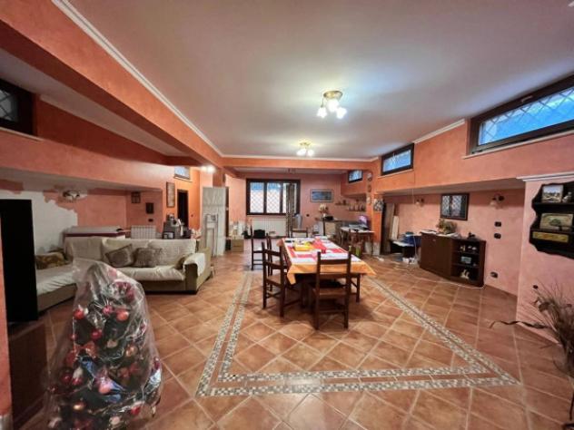 Immobile in asta di 236 m² con più di 5 locali in vendita a Roma - Foto 2