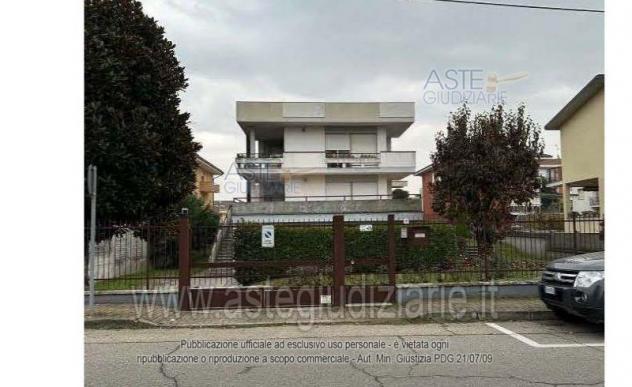 IMMOBILI-IMMOBILE RESIDENZIALE-Via Francesco Rossi, 38