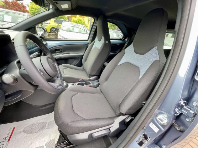 Toyota Aygo X 1.5 hybrid e-cvt - NUOVO - Foto 10