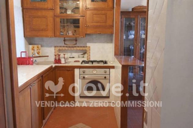 Palazzo / Stabile di 292 m² con più di 5 locali in vendita a Fabro - Foto 10