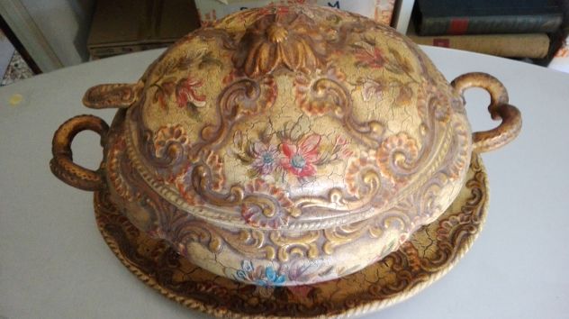 ZUPPIERA CON MESTOLO-CERAMICA DI BASSANO -ANNI 90-