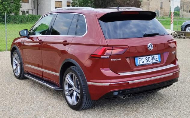 Volkswagen Tiguan 2.0 BiTDI SCR DSG 4MOTION Executive R-Line BMT - Foto 6