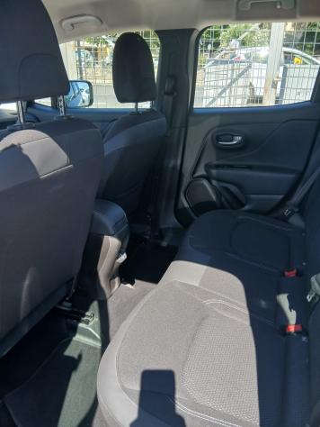 Jeep Renegade 1.3 T4 190CV PHEV 4xe AT6 Business Plus - Foto 10