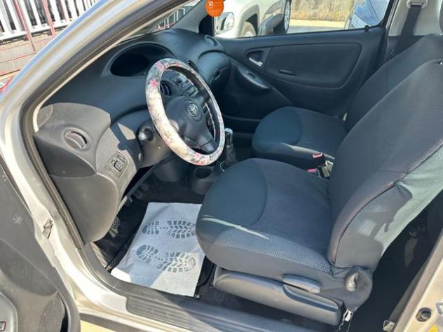 TOYOTA Yaris 1.4 tdi D-4D cat 3 porte Sol rif. 23979356 - Foto 10