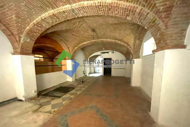 Fondo commerciale in Via dei Rossi, Siena - Foto 2