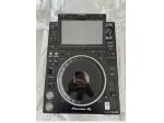 (2) Set di due console DJ multiplayer Pioneer DJ CDJ-3000 + (1) un mixer DJM