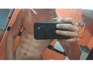 Amore e incontri Genova - alex Tel:393513494468