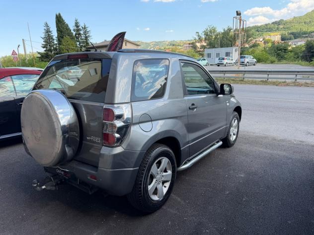 Suzuki Grand Vitara 1.6 16V 3 porte (GPL) Gancio di traino - Foto 5