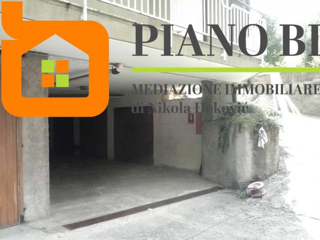 V000028 - GARAGE CENTRALE E SPAZIOSO - Foto 5