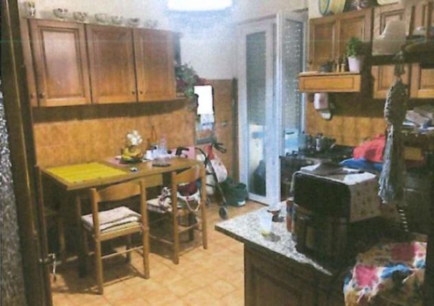 Immobile in asta di 107 m², box auto in vendita a Foligno - Foto 4