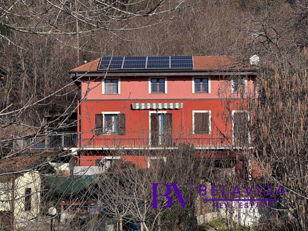 Villa in vendita a Sesto Calende