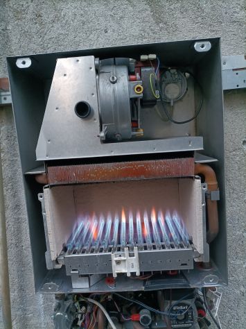 Caldaia VAILLANT VMW 242 camera stagna - Foto 2
