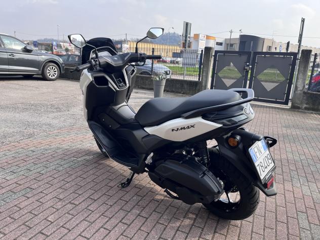 Yamaha Nmax 125 pochi km anche patente B - Foto 4