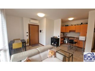 Bilocale con terrazzo e box