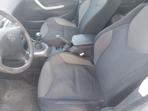 Peugeot 308 1.6 HDi 90CV FAP 5p. Comfort - Foto 8