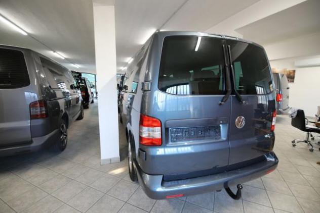 VOLKSWAGEN Caravelle 2.5 TDI/131cv PL 7Posti Full Full rif. 24140031 - Foto 3