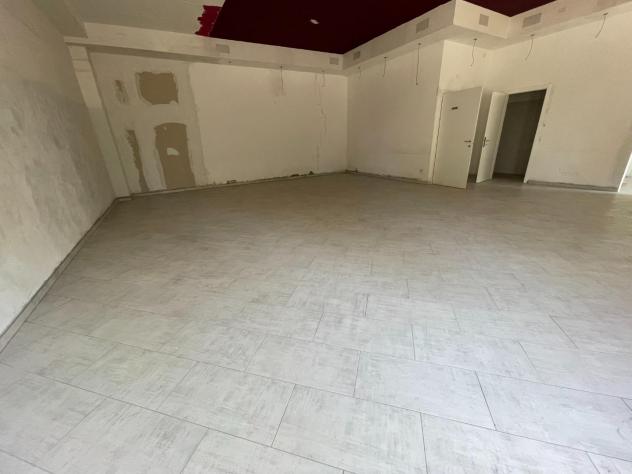 Capannone commerciale in vendita a Poggibonsi 300 mq Rif: 1059506 - Foto 4